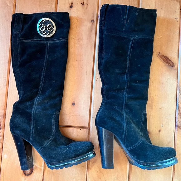 BCBGENERATION Black Real Suede Knee High Boots. Size 8. - Picture 2 of 6